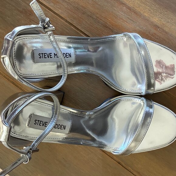 Steve Madden Veronika Silver-Metallic Platform Heels; Size 9; GREAT condition - Picture 2 of 4